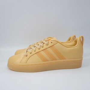 Adidas tennis shoes